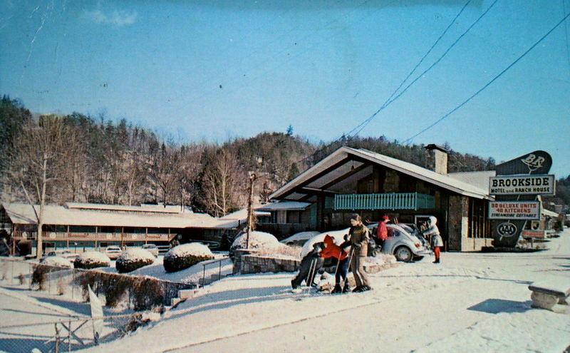 Brookside Lodge (Brookside Motel and Ranch House) - Vintage Postcard (newer photo)